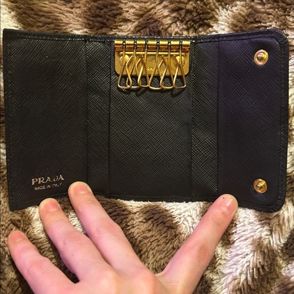Black Prada Key Ring Holder - Picture 6 of 10